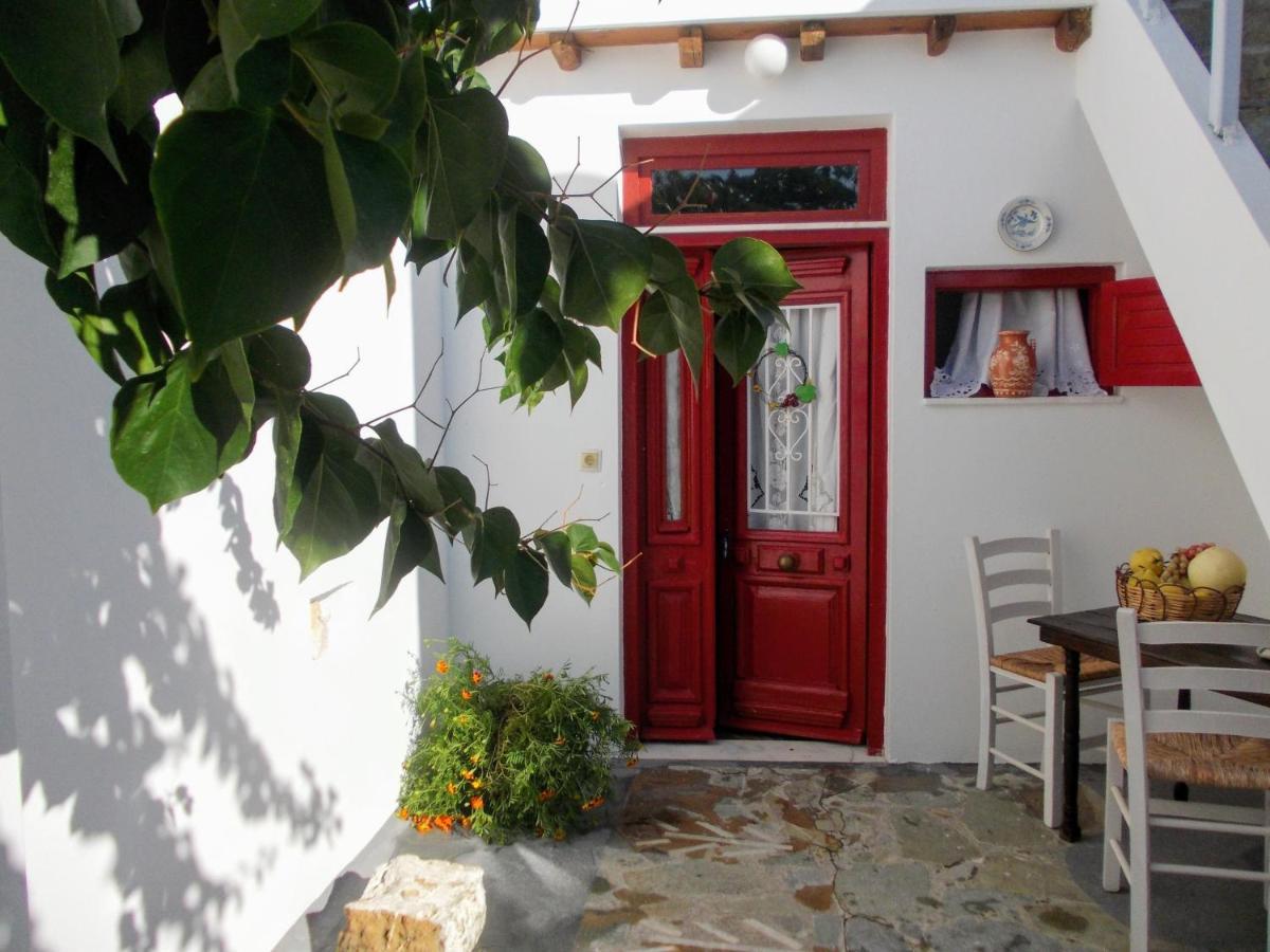 Nyfes Traditional Boutique Faltaina Skyros Esterno foto