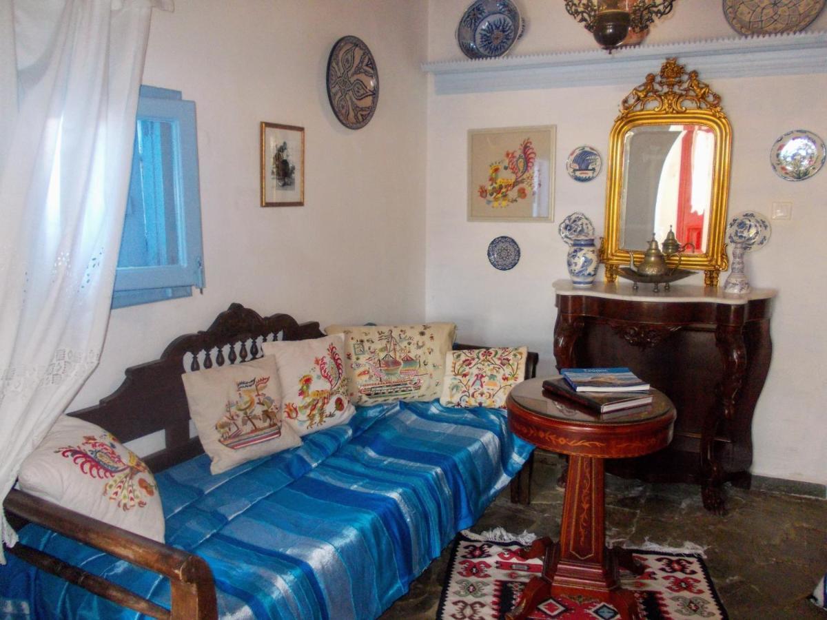 Nyfes Traditional Boutique Faltaina Skyros Esterno foto