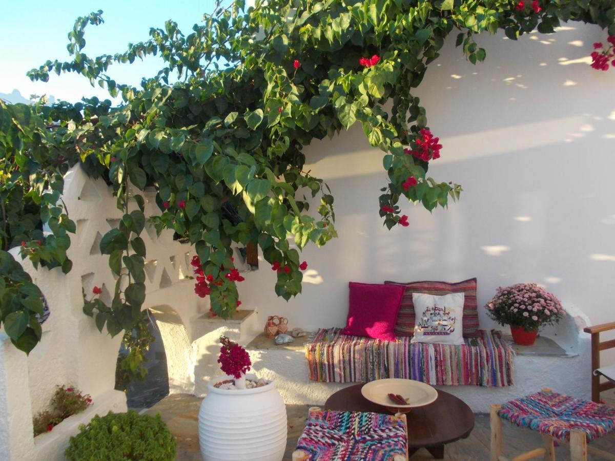 Nyfes Traditional Boutique Faltaina Skyros Esterno foto
